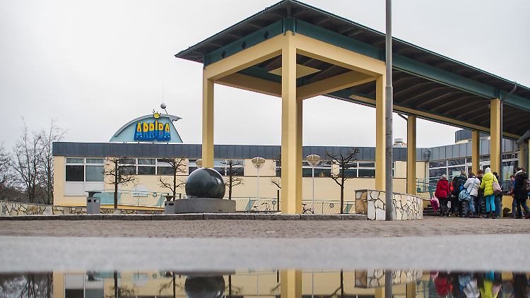 Schwimmbad in Norderstedt: Hier soll sich der Vorfall zugetragen haben.