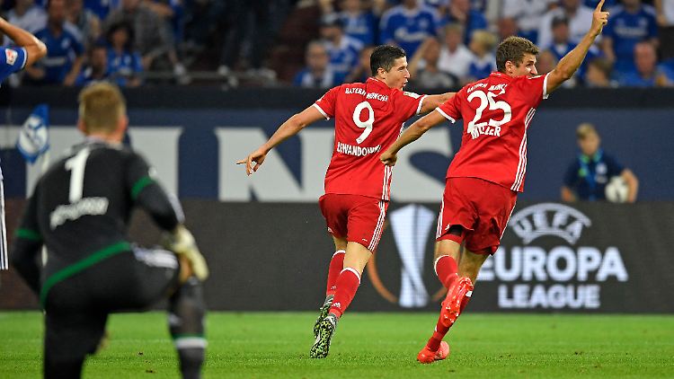 Robert Lewandowski trifft zurzeit, wie er will.
