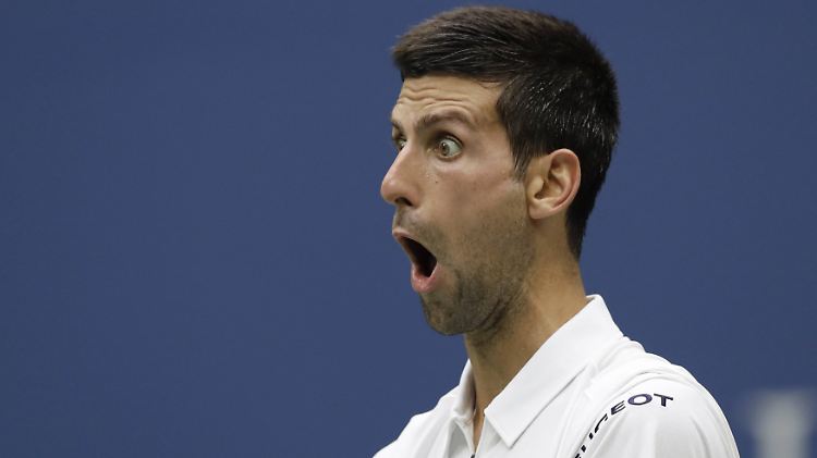 Ist der Serbe verletzt? Und wenn ja, wo und wie schwer?Novak Djokovic.