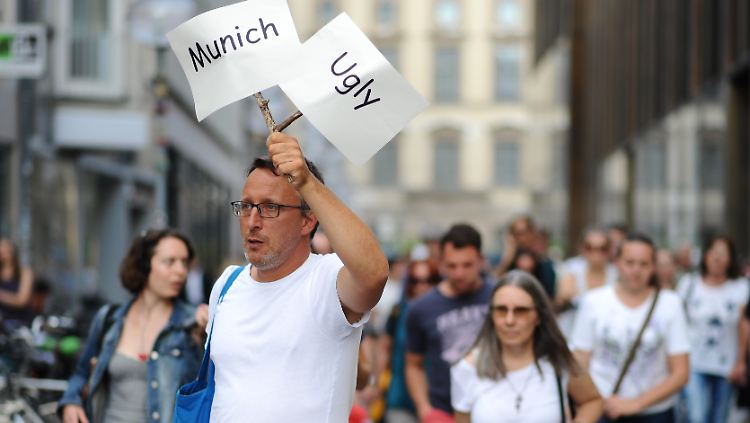 Einige Touristen wollen auch die schlechten Seiten Münchens erleben.
