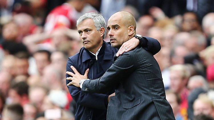Auch dass sich Jose Mourinho und Pep Guardiola nach dem Spiel umarmten, verpassten die Zuschauer.