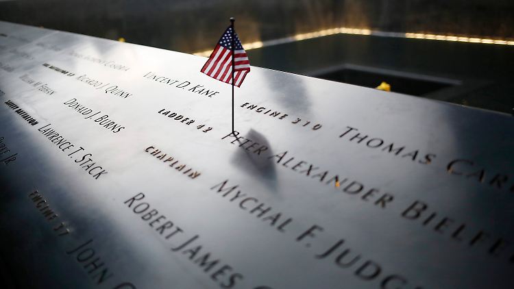 Im Rahmen der Gedenkveranstaltung in New York wurden alle Namen der Opfer vom 11. September vorgelesen.