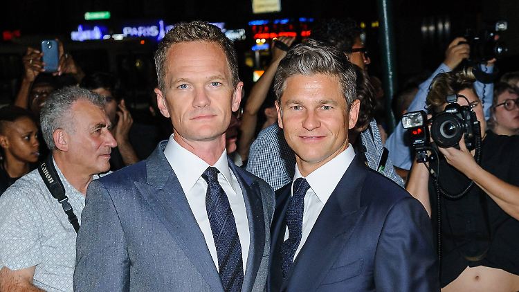 Neil Patrick Harris (l.) und David Burtka sind seit sieben Jahren verheiratet.