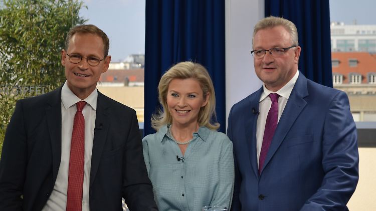 Berlins Regierender Bürgermeister Michael Müller, N-tv-Moderatorin Heike Boese und Innensenator Frank Henkel (v.l.) beim Wahlgipfel.