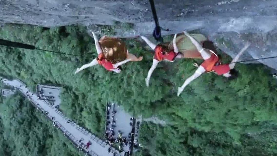 Bandaloop2.JPG
