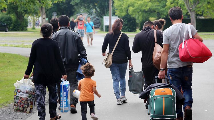 Auf der Flucht vor Krieg wurden viele Familien voneinander getrennt, sie wollen wieder zusammensein.