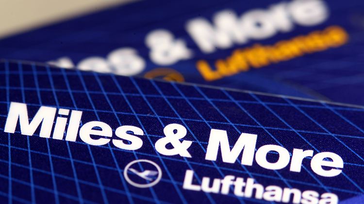 Vielfliegerprogramme sind beliebt. Doch so schnell kommen Kunden nicht an die Prämien. 