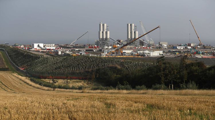Vorbereitende Bauarbeiten für den Bau des neuen Kraftwerks haben bereits begonnen. 