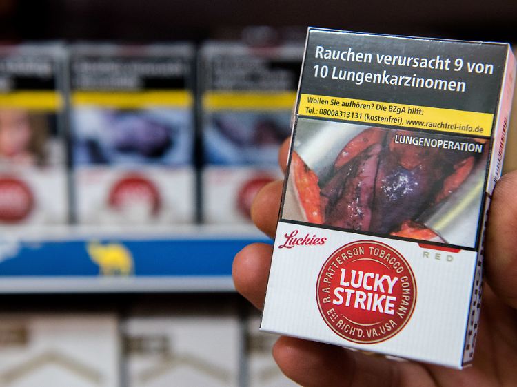 Die Tabakindustrie entwickelt neue Strategien, um Schockbilder aus den Läden verschwinden zu lassen.
