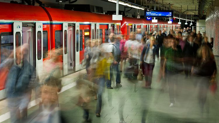Statt 500 sollen künftig 4200 Sicherheitskräfte eingesetzt werden.