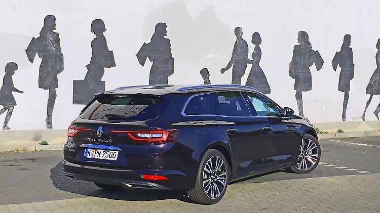 In der Optik gibt der Talisman Grandtour sich sportlicher, als er es im wirklichen Leben ist.