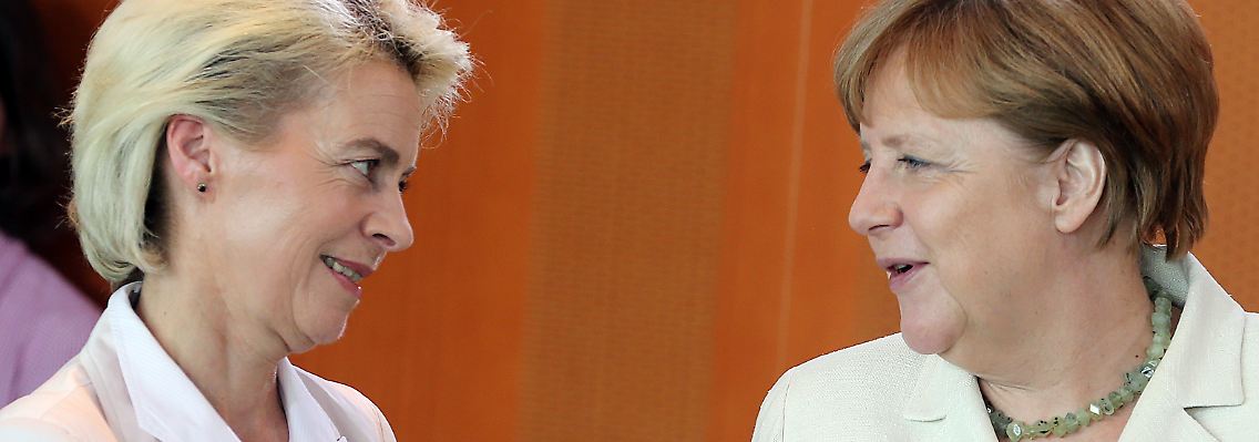 Verstehen sich gut: Merkel (r.) und von der Leyen.