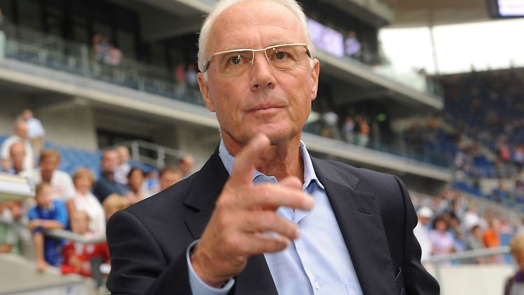 Franz Beckenbauer, WM-Multimillionär.