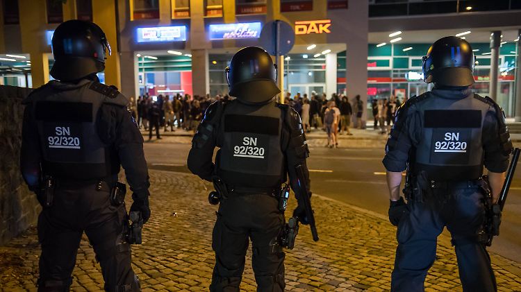 Schon seit Tagen gibt es auf der "Platte" in Bautzen Auseinandersetzungen zwischen Rechten und jungen Flüchtlingen.