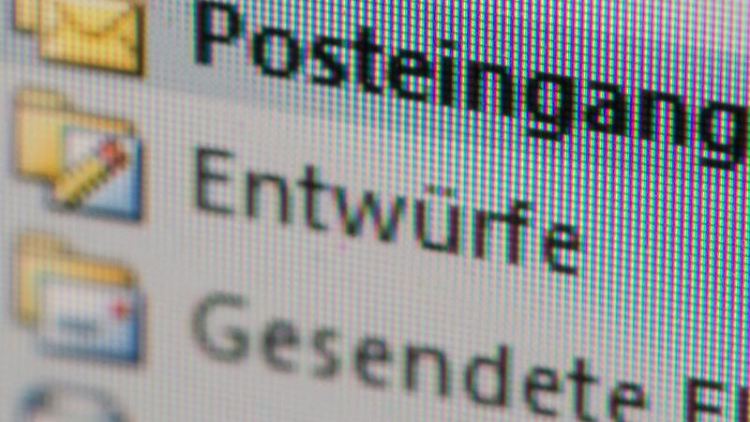 Wer eine Mail schreibt, sollte sich kurzfassen und schnell auf den Punkt kommen.