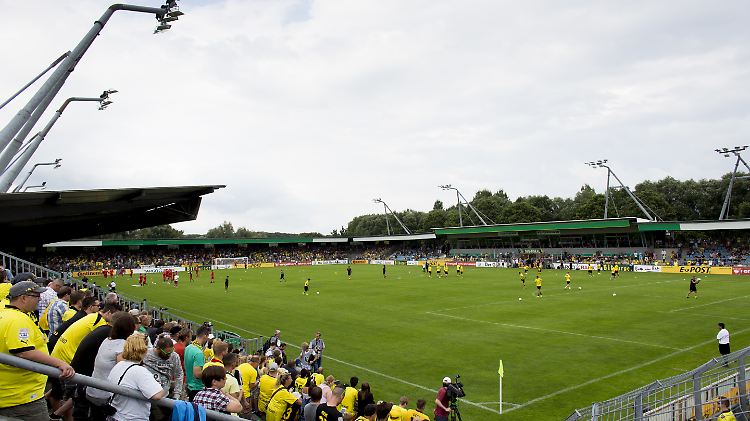 Im Wilhelmshavener Jade Stadion ist inzwischen nur noch siebtklassiger Fußball zu sehen.