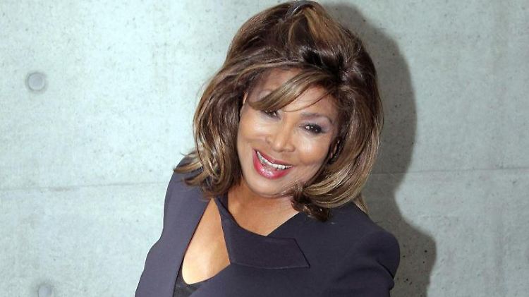 Tina Turner bekam ihren Sohn Craig mit 18 Jahren. 