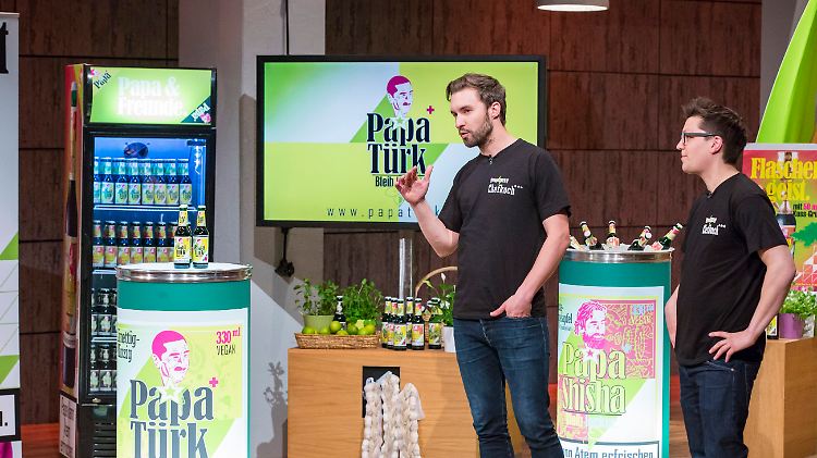 "Papa Türk" nach dem Essen und der Mundgeruch ist gegessen.