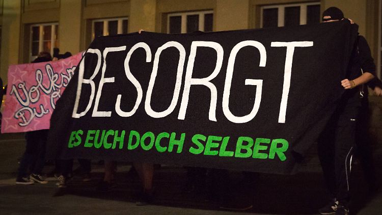 Eine antirassistische Kundgebung in Bautzen konnte nur unter starkem Polizeischutz stattfinden.