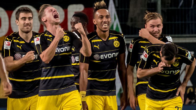Fünf Tore schoss der BVB in Wolfsburg nach den Schützenfesten gegen Warschau und Darmstadt. Das nennt man einen Dauerrausch.