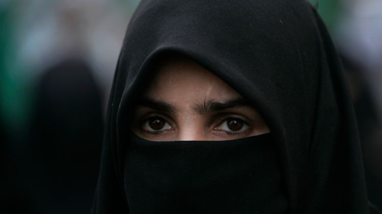 Burka und Nikab sollen vor Gericht gesetzlich verboten werden.