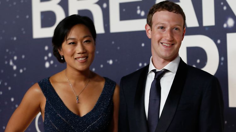 Zuckerberg und seine Frau Priscilla Chan wollen im Laufe ihres Lebens nach eigenen Aussagen 99 Prozent ihres gewaltigen Vermögens spenden.