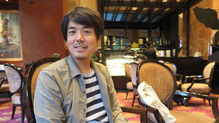 Takanobu Nishimoto erfand die "Miet-Onkel" und ist selbst einer. 