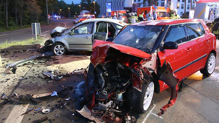 Fünf Schwerverletzte - darunter ein kleines Kind. Das ist die Bilanz eines illegalen Rennens im Mai in Hagen.