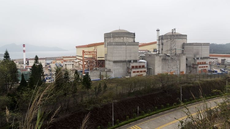 Das Daya-Wan-Kernkraftwerk in der Provinz Guangdong ist eines von 23, die China zurzeit betreibt. 26 weitere befinden sich im Bau - die chinesische Führung will damit unter anderem die Luftverschmutzung bekämpfen.