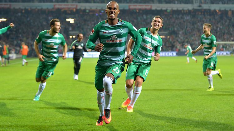 Theodor Gebre Selassie schoss den SV Werder Bremen zum verdienten Sieg gegen den VfL Wolfsburg.