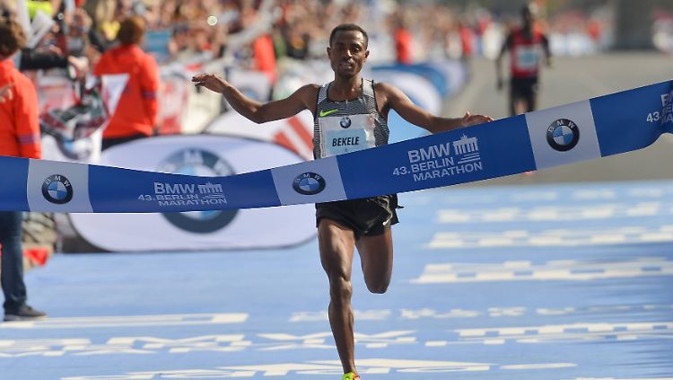 Kenenisa Bekele gewinnt den BMW Berlin Marathon2016.