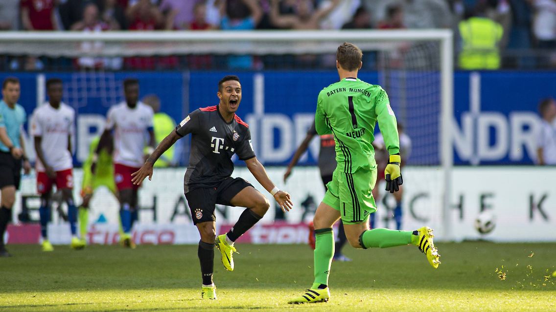 Vorbereitet wurde das Tor vom Spanier Thiago. Über den vorbereitenden Pass sagte Teamkollege Mats Hummels: "Der war schon lächerlich gut."