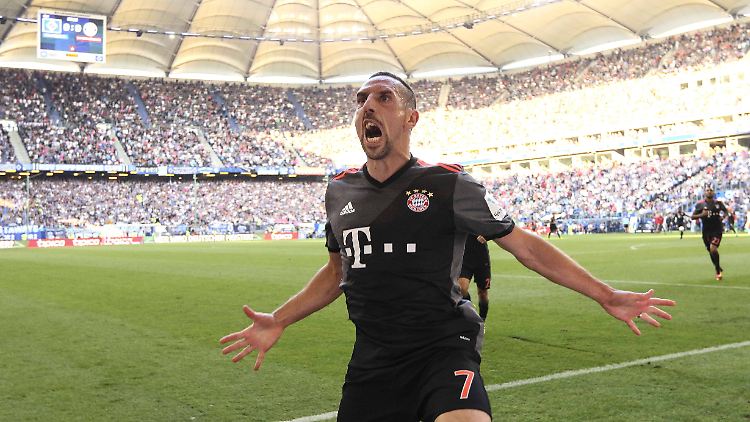 Wollte Nicolai Müller "den Bart streicheln" - und hatte beim Kick gegen den HSV allen Grund zum Jubeln: Franck Ribéry vom FC Bayern.