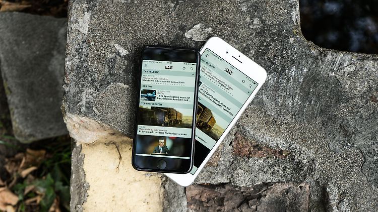 Erst hieß es, Kunden rissen Apple die neuen iPhones aus den Händen, jetzt schreiben Analysten, sie verkauften sich schlechter als die Vorgängermodelle.