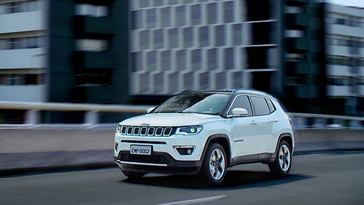 So sieht der neue Jeep Compass aus, der seine Publikumspremiere auf der LA Autoshow feiern wird.
