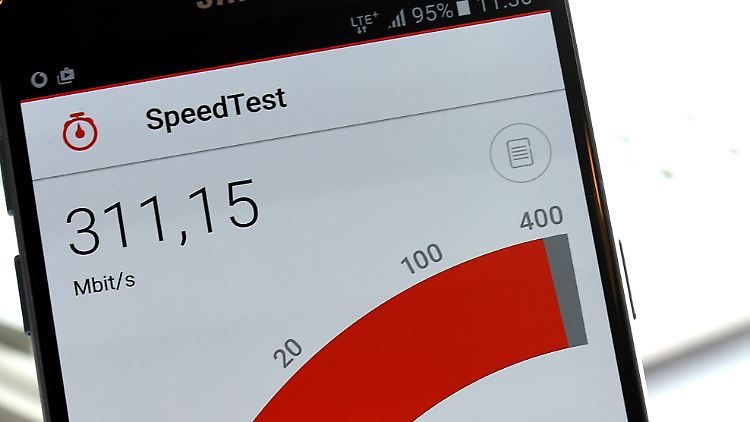 Ultraschnelles Surfen soll in Deutschland zum Standard werden. 