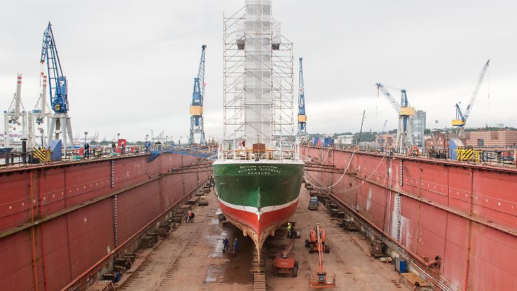 Das Museumsschiff "Rickmer Rickmers" im Dock der Werft Blohm + Voss in Hamburg. Das Unternehmen gehört nun der Lürssen-Gruppe aus Bremen.