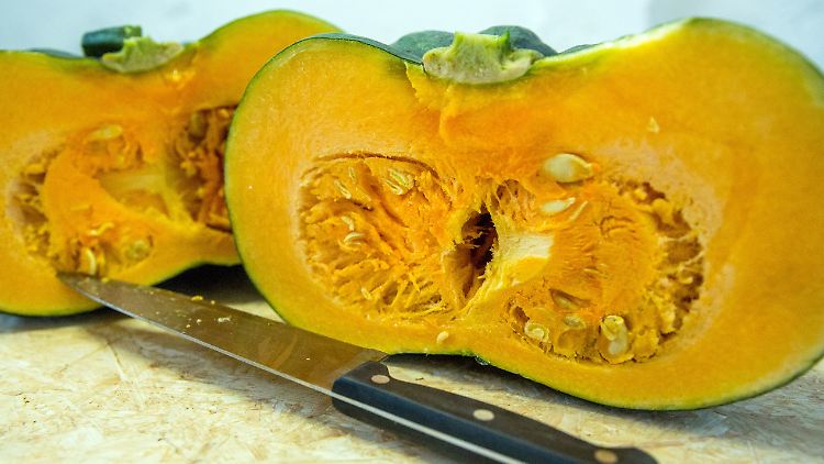 Wenig Kerne, viel Fleisch, wie ein aufgeschnittener Kürbis der Sorte "Muscat de Provence" zeigt.
