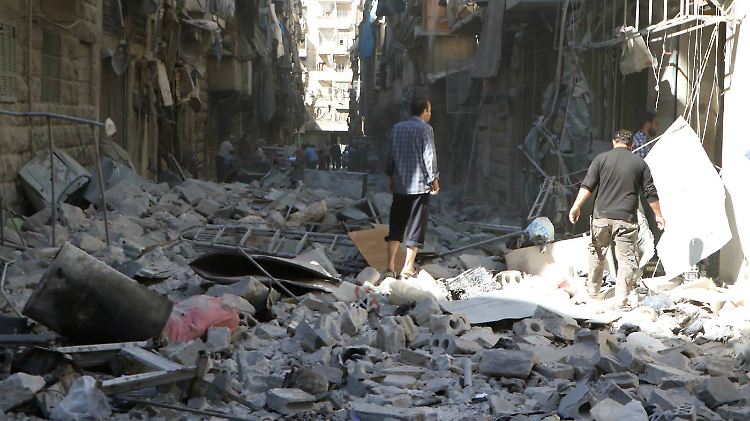 Der Bombenhagel auf den Ostteil Aleppos in den vergangenen Tagen sollte die geplante Bodenoffensive vorbereiten.