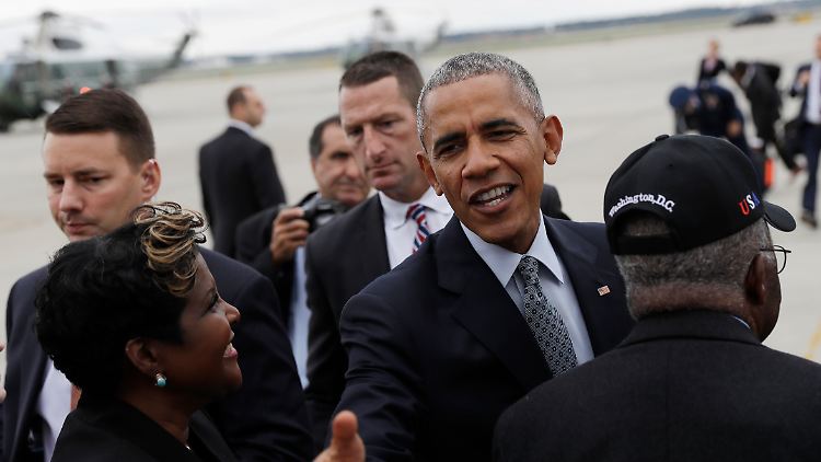 Obama heute auf dem Flughafen von Richmond in Virginia.