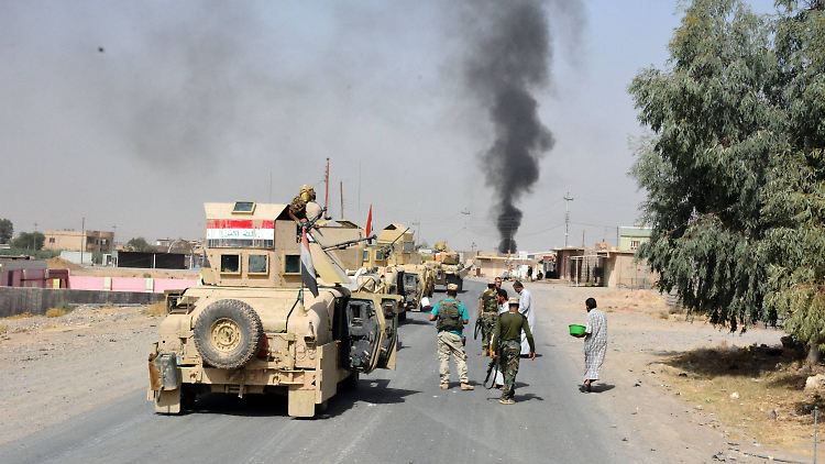Die irakische Armee bei der Wiedereroberung von Shirkat, etwa 100 Kilometer südlich von Mossul.