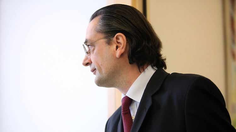 Noch ist sein Weggang nicht beschlossen: HSH-Chef Nonnenmacher
