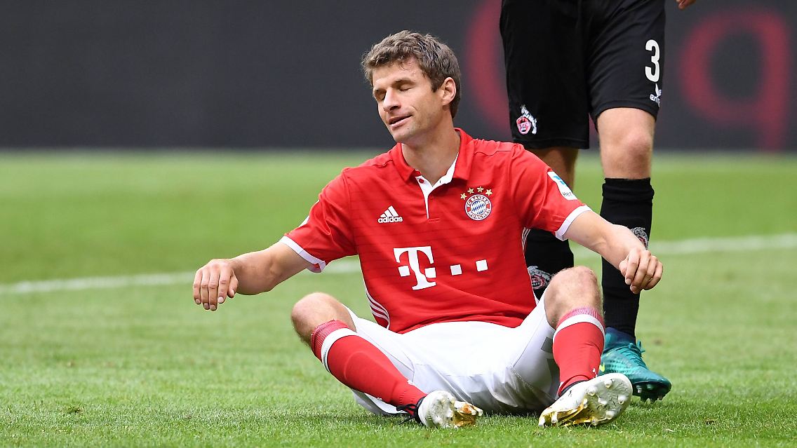 "Vielleicht hab ich geschmunzelt, aber angefühlt hat es sich nicht so." (Thomas Müller nach seiner von Kölns Torwart Timo Horn und dem Aluminium vereitelten Großchance)