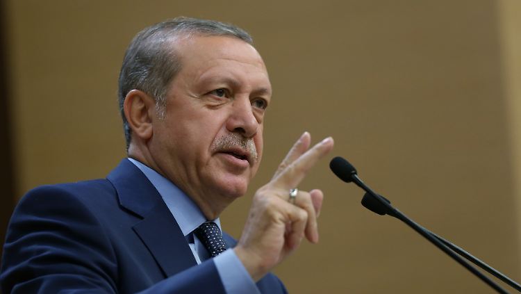 Die Türkei bleibt im Ausnahmezustand: Präsident Recep Tayyip Erdogan kann damit weiterhin wie ein Alleinherrscher schalten und walten.
