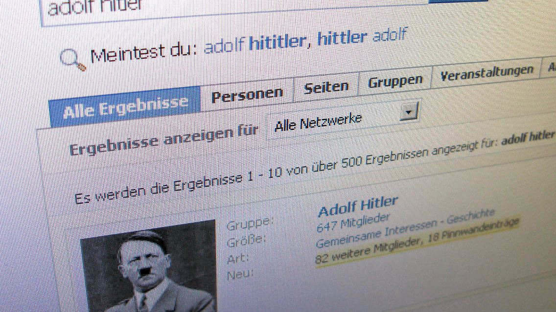 82004753.jpg
