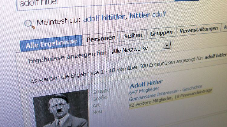 82004753.jpg