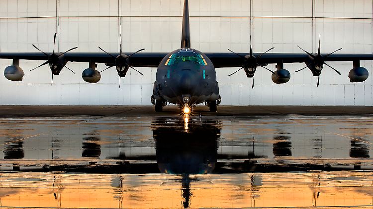Viermotoriger Hochdecker: Im Kern ist der Flugzeugtyp "Hercules" bereits mehr als sechs Jahrzehnte alt.