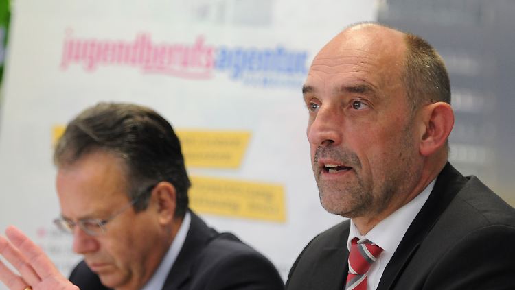 Derzeit ist Scheele im BA-Vorstand für den Arbeitsmarkt zuständig. 
