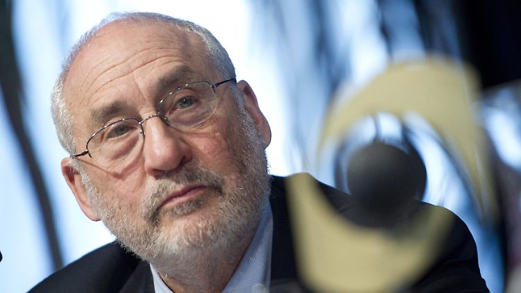 Joseph Stiglitz: "Die Politik einigt sich darauf, was getan werden muss, aber dann wird blockiert, getrödelt und sich Zeit gelassen."