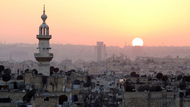 Sonnenaufgang am gestrigen Mittwoch über Aleppo.